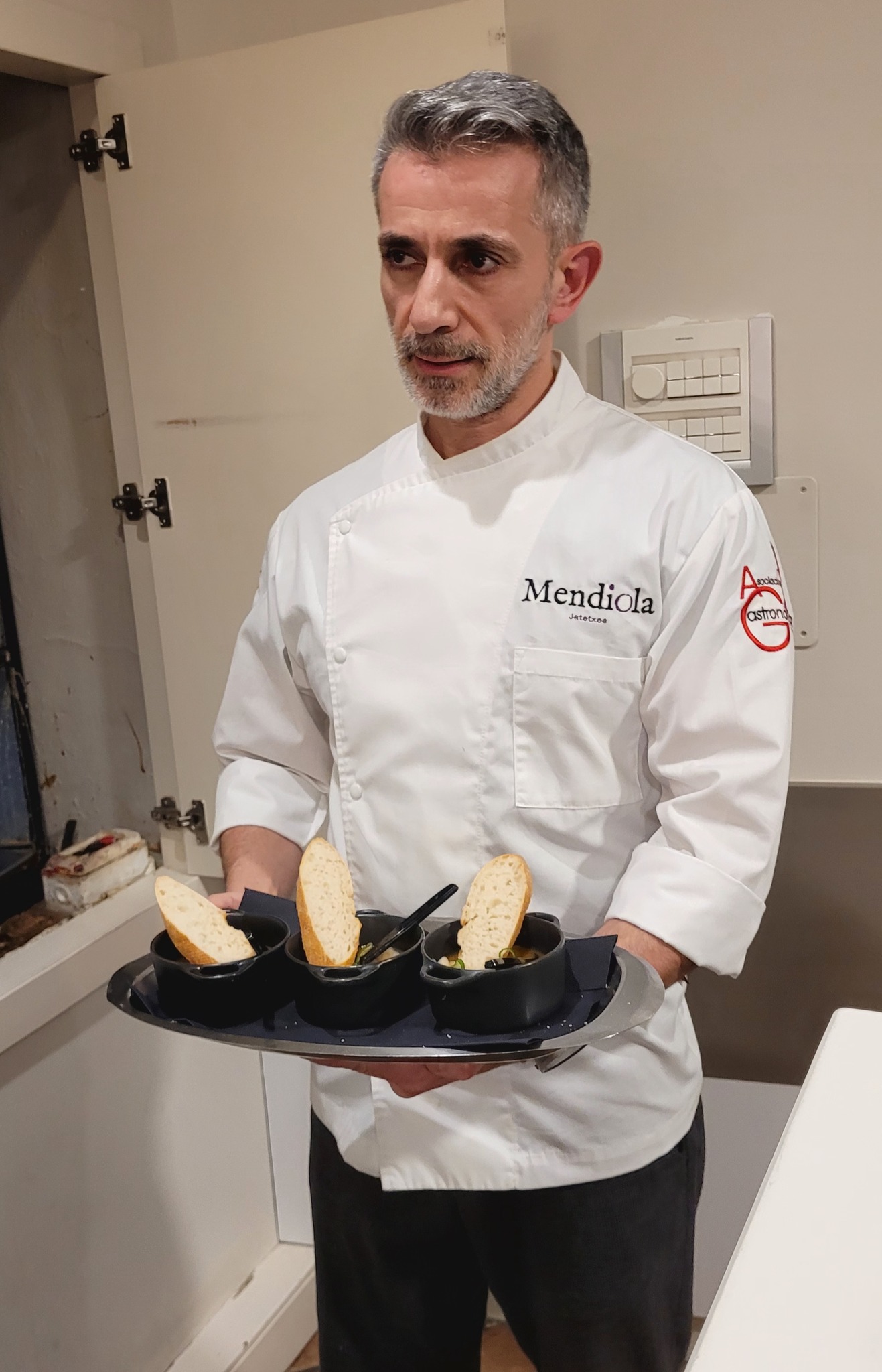 El Mendiola gana el 1º premio cazuelitas