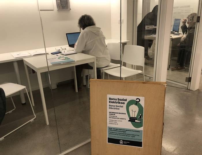 La oficina de Kalebarren 8 seguirá abierta los jueves, con el mismo horario, de 9:00 a 12:30