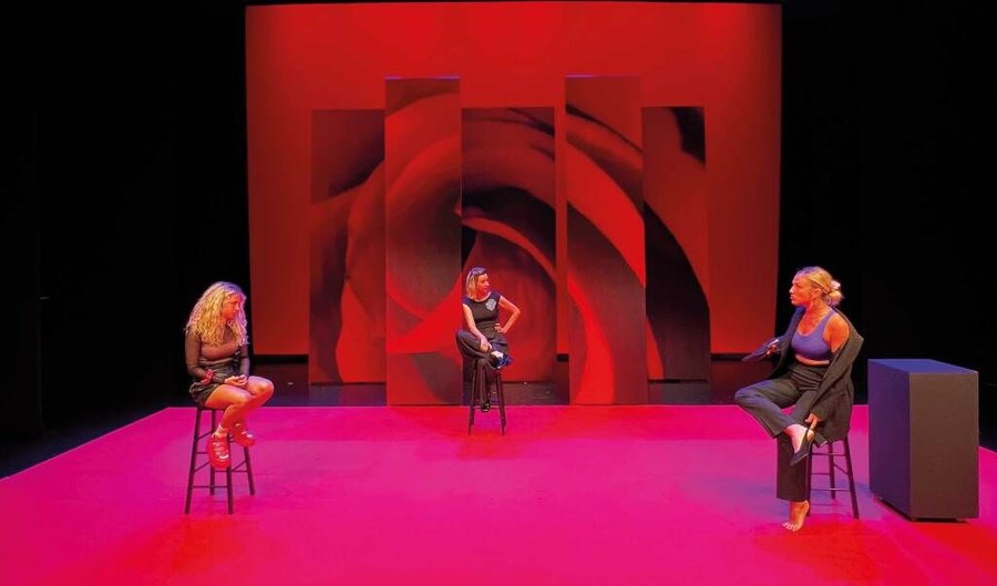 Las obras para el público adulto se representarán los viernes, a las 20:00 de la tarde