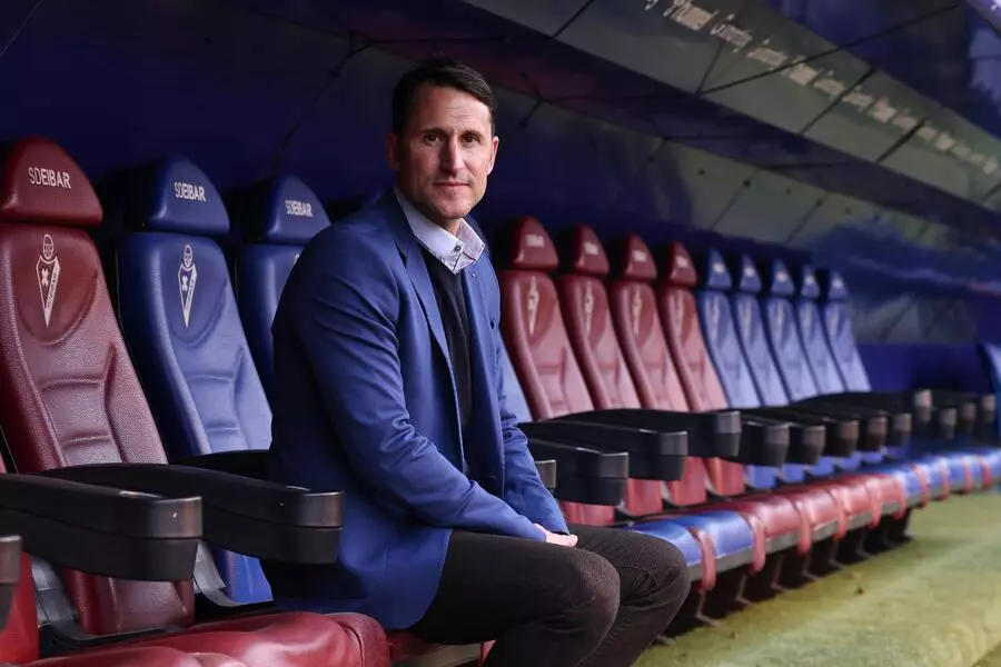 Beñat San Jose, entrenador del Eibar