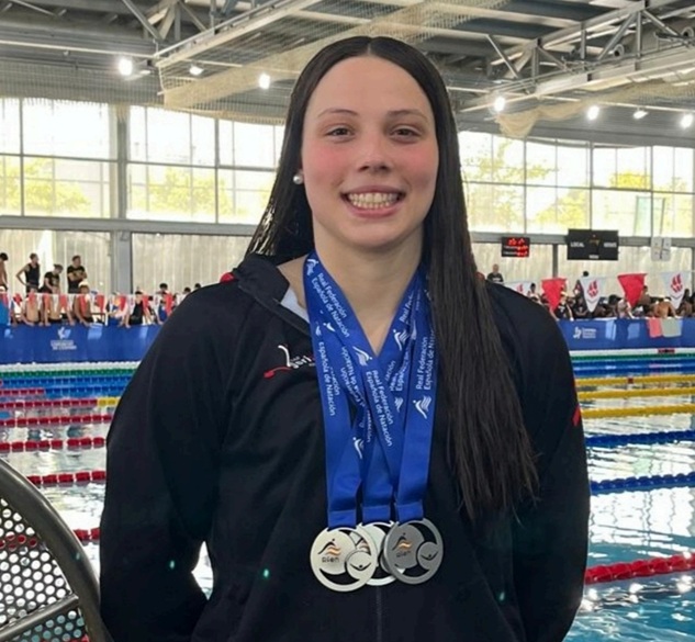 Paula se consolida como una de las nadadoras más destacadas de su categoría a nivel nacional