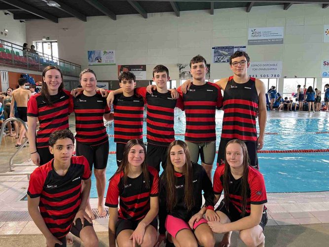 Paula Calvo y Eibar Igerixan siguen demostrando el gran momento que atraviesa la natación local